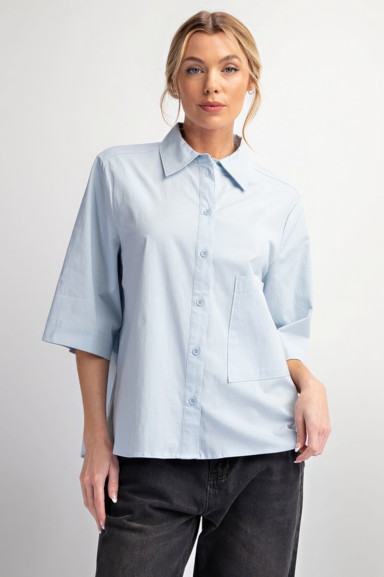 The Demi is our half sleeves stretch poplin button down shirt. It is a versatile choice that seamlessly combines style with comfort. Perfect for all-day wear, this shirt is ideal for casual outings or work. Fabric: Crafted from a blend of 97% Cotton and 3% Spandex. Colour: sky blue.