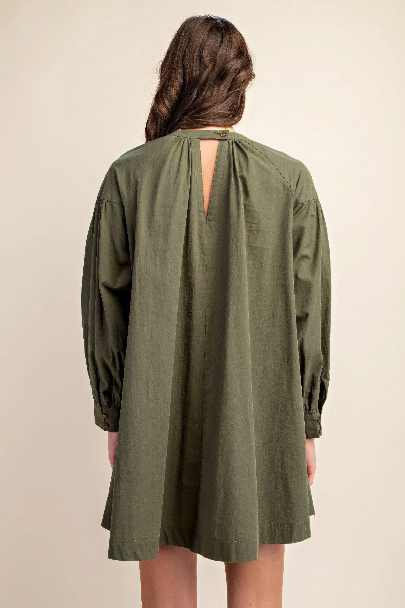 The Lacy is our long sleeve mini dress with a beautiful lace detail. Crafted from high-quality cotton, this elegant dress combines a classic design with contemporary comfort and a luxurious feel. Perfect for casual outings, evening events, or any occasion where you want to look stylish and feel comfortable. Fabric: Made from 100% cotton. Colour: khaki.