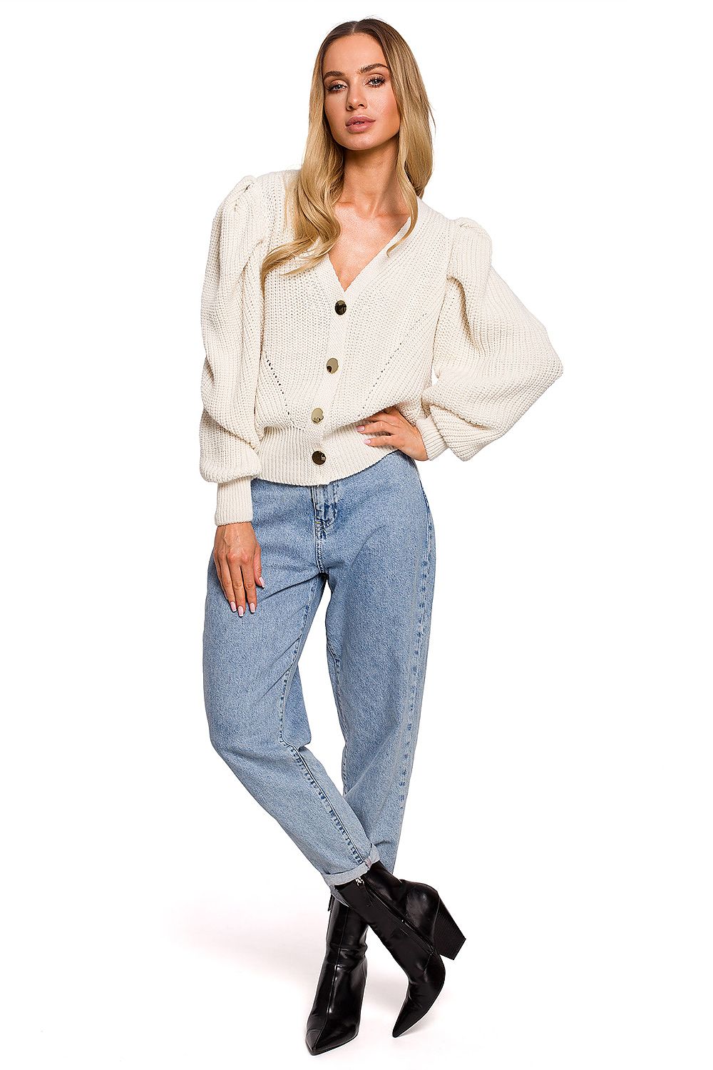 Short beige buttoned cardigan with interesting wide pockets. Perfect with trousers and skirts.