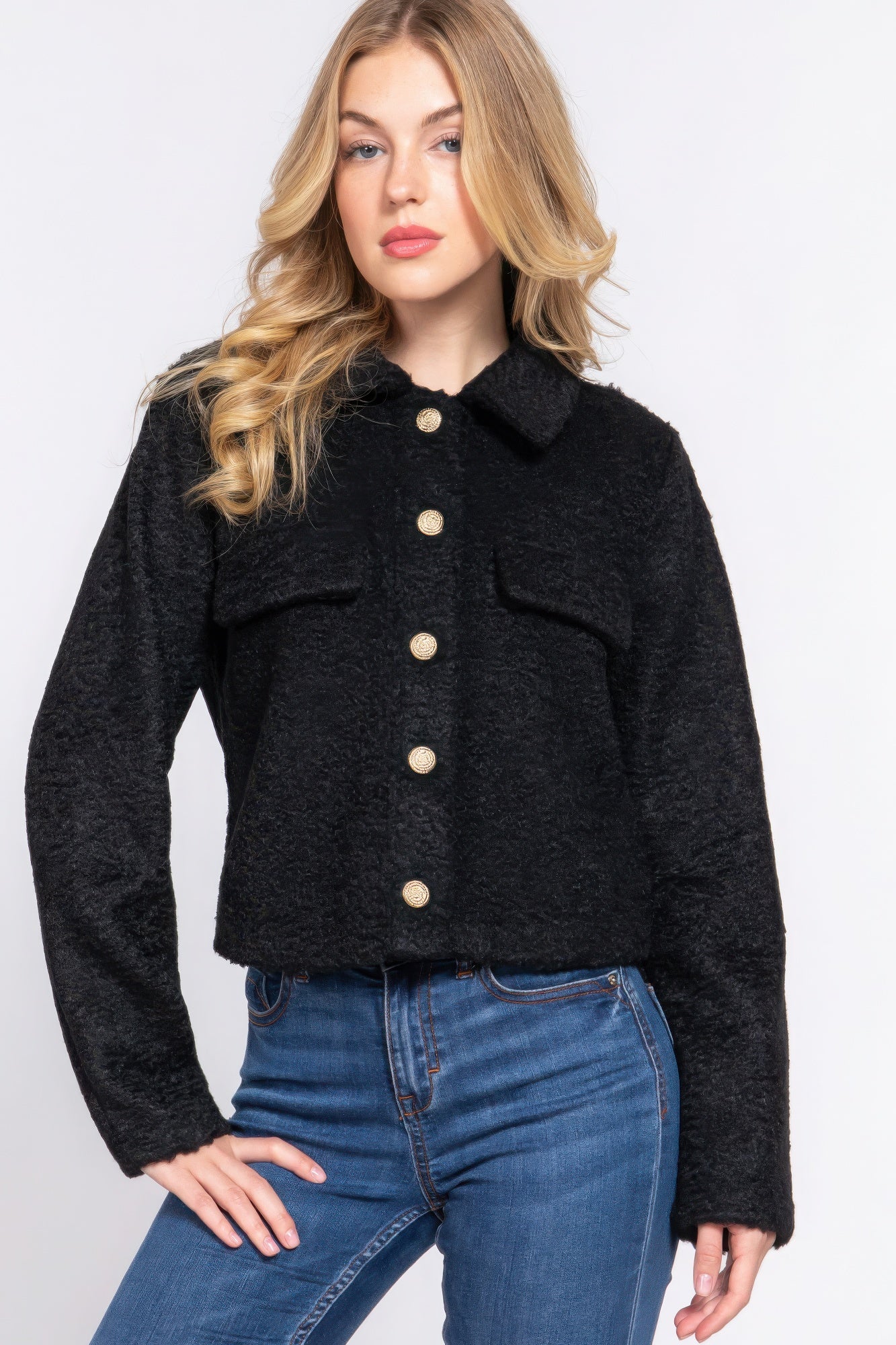 The Elsa is our long sleeve teddy fleece jacket that’s perfect for chilly days. Our jacket is designed for comfort, making it a go-to piece for everyday wear. Ideal for layering over tees or sweaters. Fabric: 100% polyester. Colour: black.