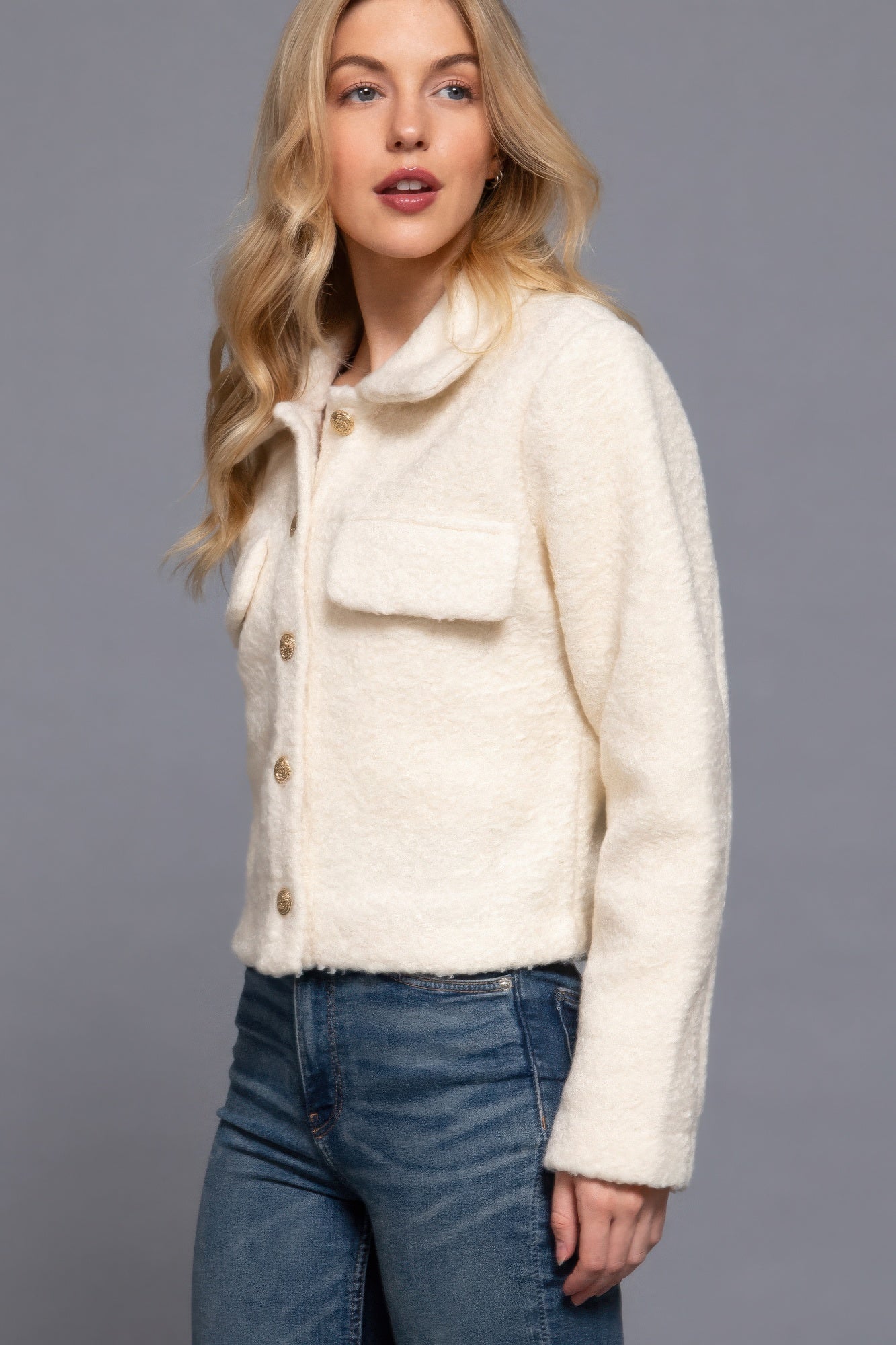 The Elsa is our long sleeve teddy fleece jacket that’s perfect for chilly days. Our jacket is designed for comfort, making it a go-to piece for everyday wear. Ideal for layering over tees or sweaters. Fabric: 100% polyester. Colour: cream.