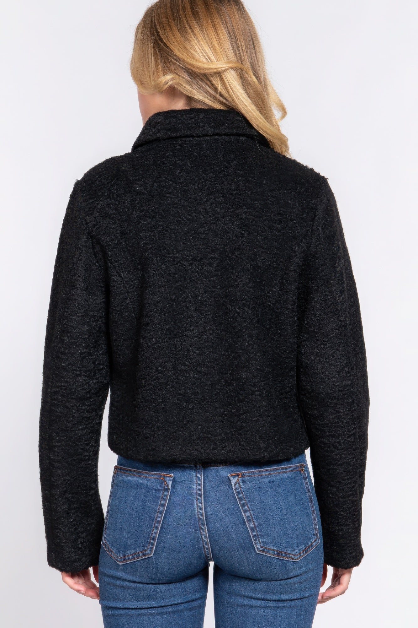 The Elsa is our long sleeve teddy fleece jacket that’s perfect for chilly days. Our jacket is designed for comfort, making it a go-to piece for everyday wear. Ideal for layering over tees or sweaters. Fabric: 100% polyester. Colour: black.